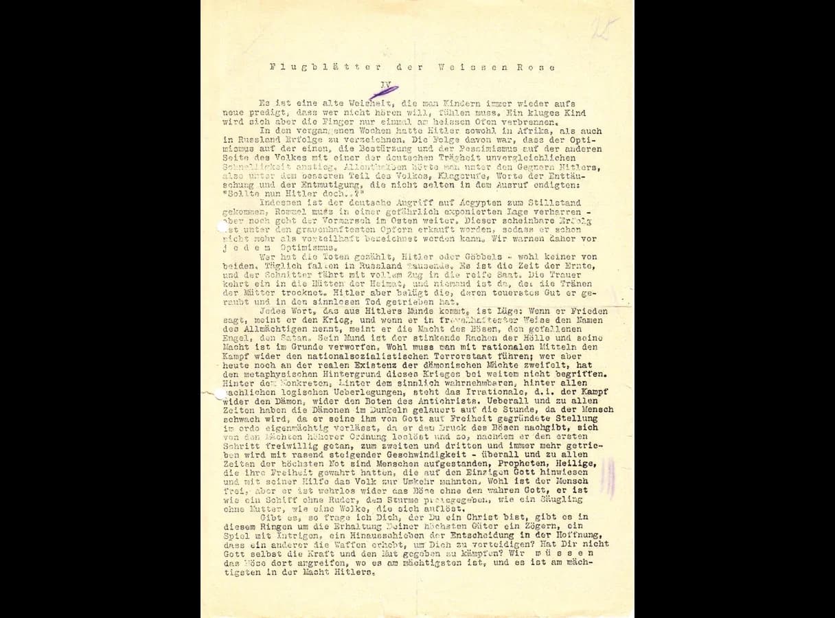 Scan of a typed German leaflet on yellowed paper, headed Flugblätter der Weissen Rose IV, with dense paragraphs of typewritten text and a few handwritten marks.